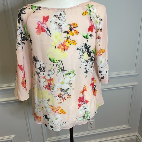 Club Monaco 100% silk floral blouse, pink - Picture 4 of 6